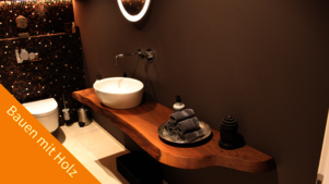 Gut fürs Raumklima, schön fürs Auge: Holz im Badezimmer. (Bild: pd)